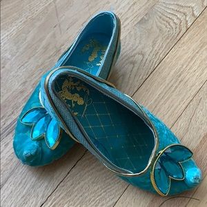 Disney’s Princess Jasmine shoes, Y9/10